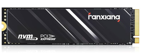 メモリ32GB・ストレージ2TBを標準に